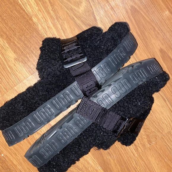 UGG slides (slip on) - Picture 5 of 8